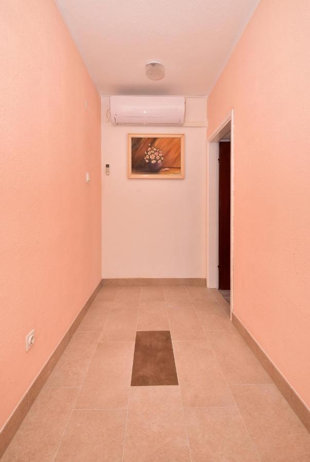 Apartments Makarska Gudelj Cvitan Esterno foto