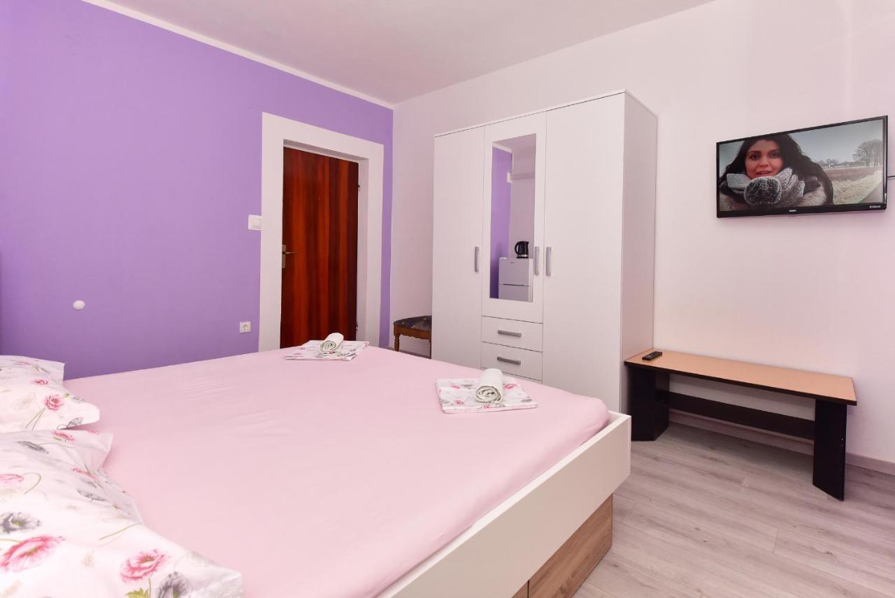 Apartments Makarska Gudelj Cvitan Esterno foto
