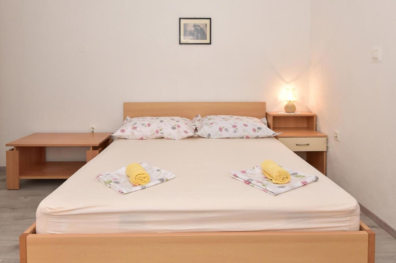 Apartments Makarska Gudelj Cvitan Esterno foto